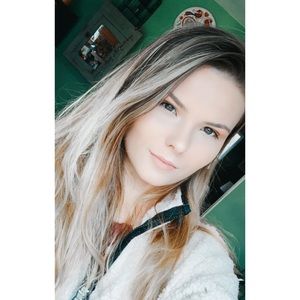 Meet your Posher, Ceara